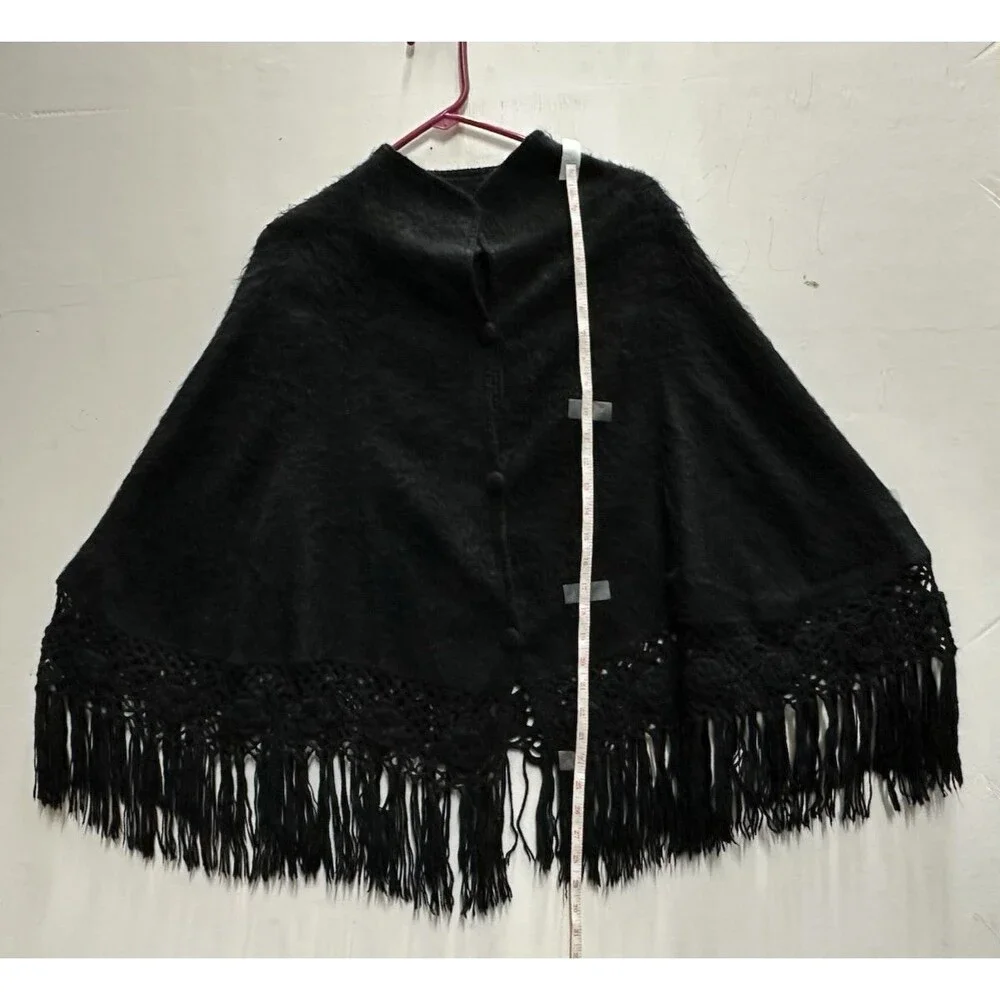 Alpaca Camargo women buttoned poncho one size  black crochet trim and fringes